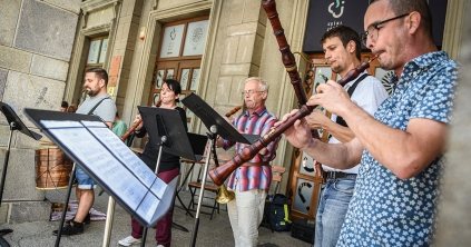 Oboák szóltak az utcán
